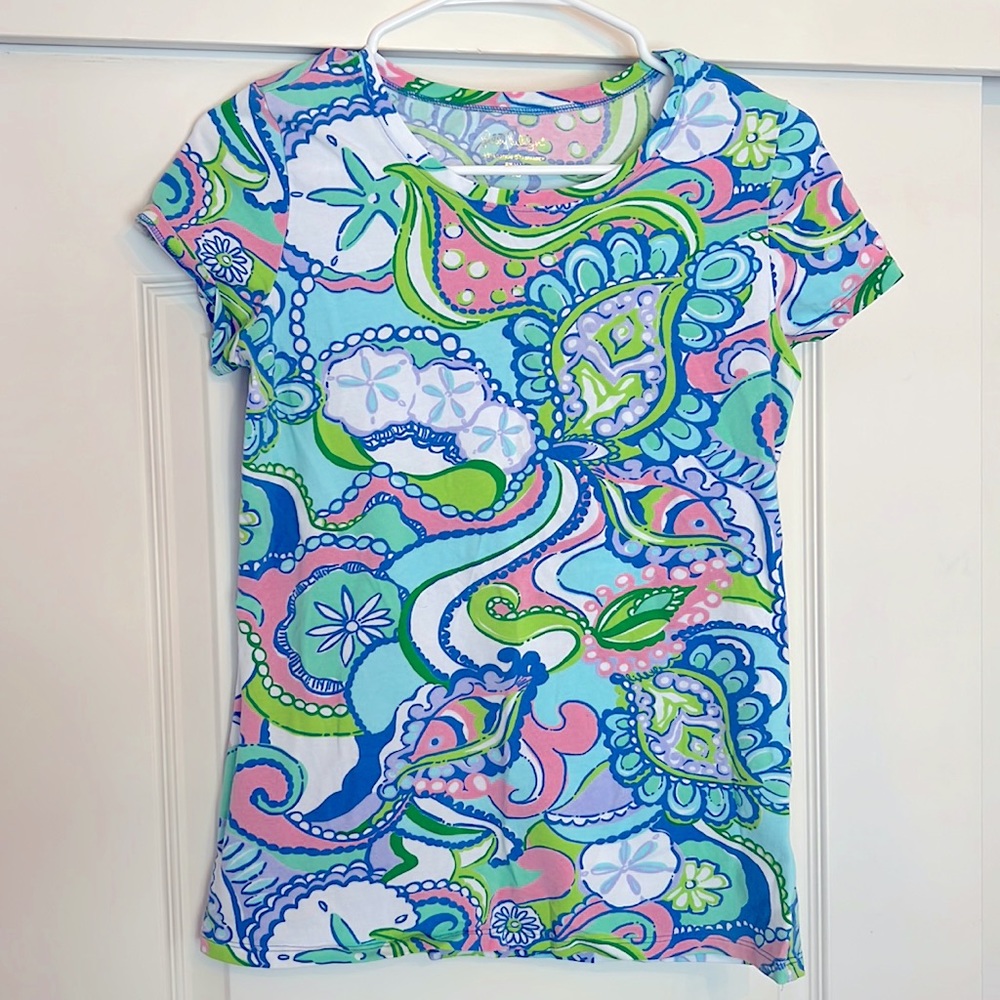 Lilly Pulitzer tee, size small